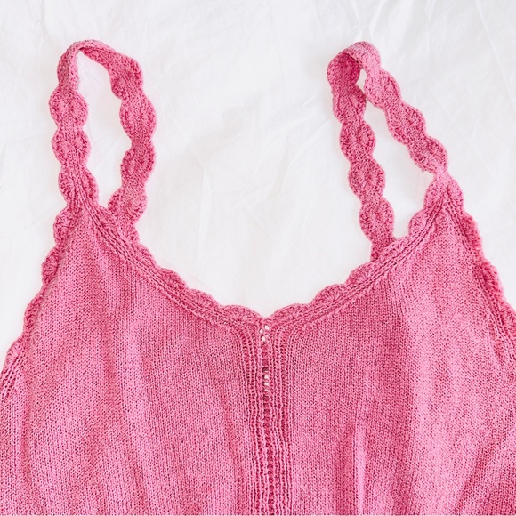 Aritzia Sunday Best Knit Top in Barbie Pink, Size Large - Picture 8 of 8